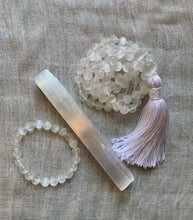 Load image into Gallery viewer, Selenite Mala